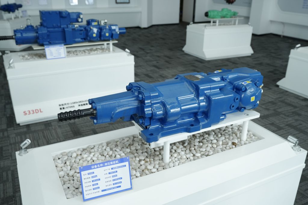 S25D/L液压凿岩机